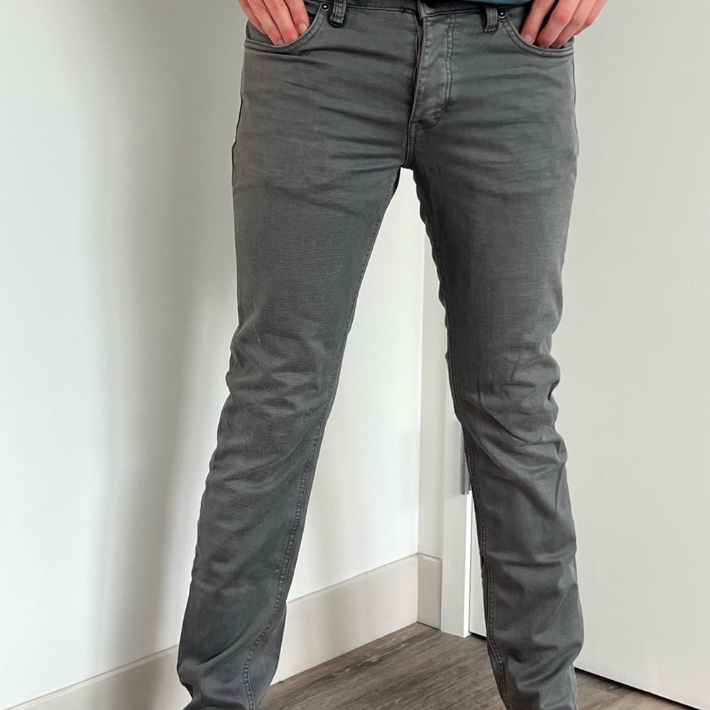 30x31 Neuw Gray Jeans